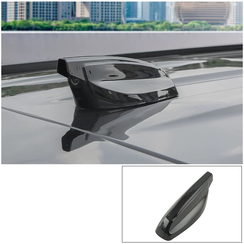 Additional product photo of Land Rover Defender 90/110/130 Roof Streaming Rearview Camera Rain & Glare Shield (2020–2026)
