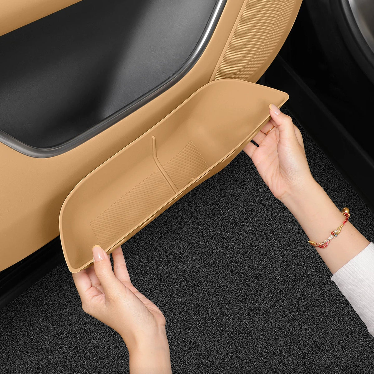 2023-2026 Range Rover Sport Under-Door Storage Pad & Door Pocket Protection Mat
