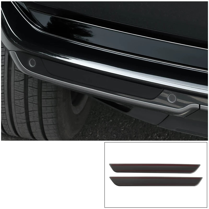 Additional product photo of Range Rover Smoked Rear Fog Light & Reflector Tint Overlays (2023–2026)