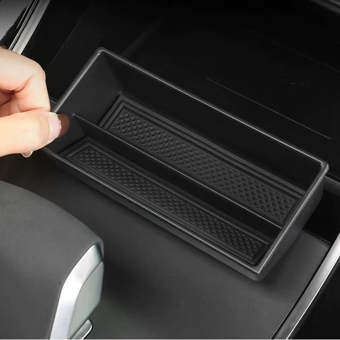 Additional product photo of Range Rover Velar Center Console Armrest Organizer Tray (2024–2026)