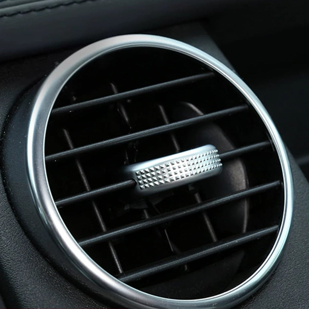 Additional product photo of Discovery 3 / Discovery 4 / Range Rover Sport (2004-2013) A/C Adjustment Lever Cover