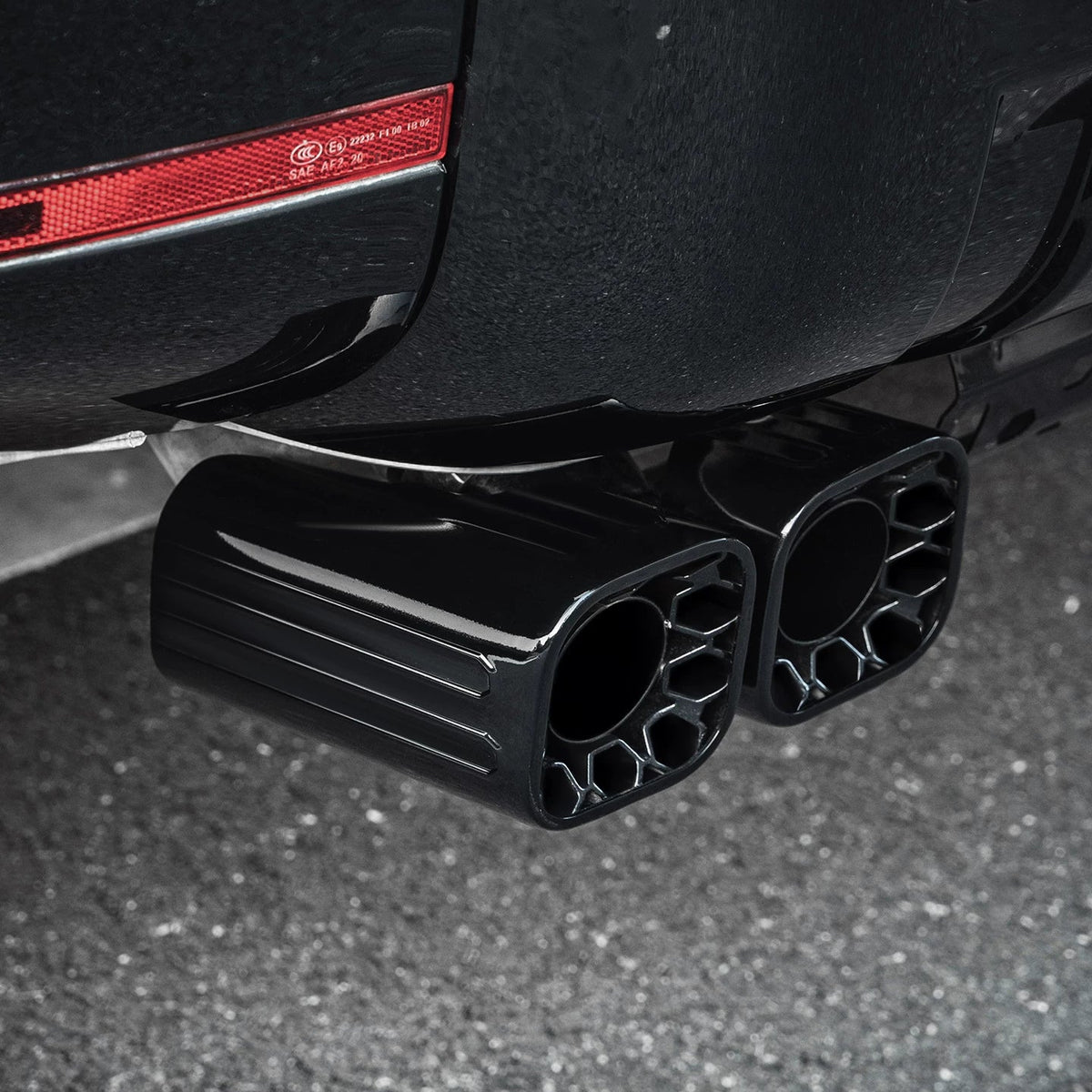 Product photo of Defender 90/110/130 Honeycomb Quad Exhaust Tip Surrounds (2020–2026)
