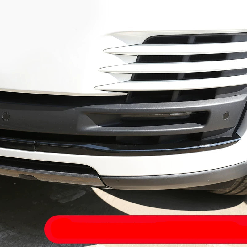Additional product photo of Range Rover Front Bumper Trim Strips - Gloss Black Shadow Pack (2018–2022)